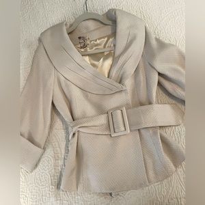 Tulle, cream cropped jacket with over-sized collar, size medium